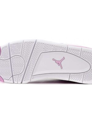 aj4WhitePinkOreo_d0e16a72-6122-4586-b67c-bb5bf911e66e